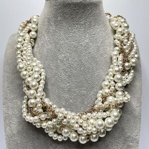 Stella & Ruby White Glass Pearl Beaded Gold Tone Chain Twist Necklace Chunky